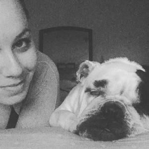 Meet your Posher, Caitlin